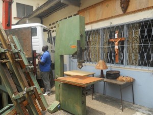 laboratorio falegnameria per l'oasi del germoglio, camerun